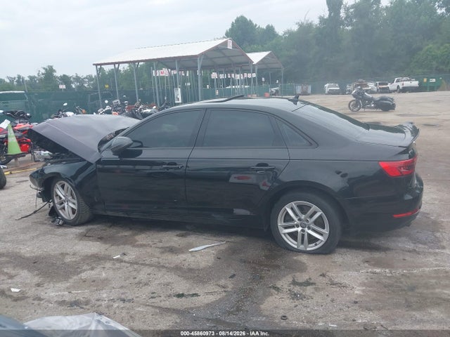 2017 Audi A4 Premium მანქანა იყიდება აუქციონზე, vin: WAUGNAF4XHN004052, აუქციონის ნომერი: 45860973