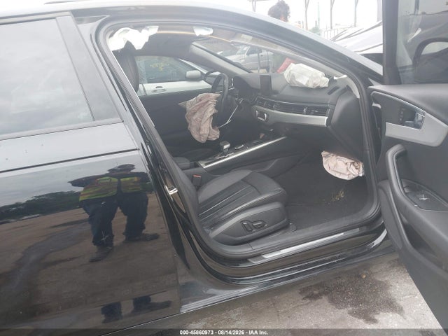 2017 Audi A4 Premium მანქანა იყიდება აუქციონზე, vin: WAUGNAF4XHN004052, აუქციონის ნომერი: 45860973