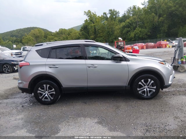 2018 Toyota Rav4 Le მანქანა იყიდება აუქციონზე, vin: 2T3BFREV7JW724698, აუქციონის ნომერი: 45861016