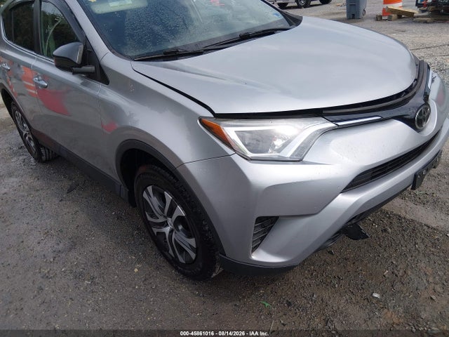 2018 Toyota Rav4 Le მანქანა იყიდება აუქციონზე, vin: 2T3BFREV7JW724698, აუქციონის ნომერი: 45861016