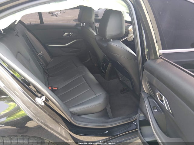 45861066 :رقم المزاد ، WBA5R7C54KAJ82601 vin ، 2019 Bmw 330i Xdrive مزاد بيع