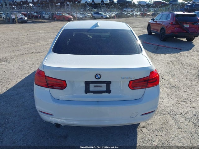 2018 Bmw 320i მანქანა იყიდება აუქციონზე, vin: WBA8E1G5XJNU93425, აუქციონის ნომერი: 45861107