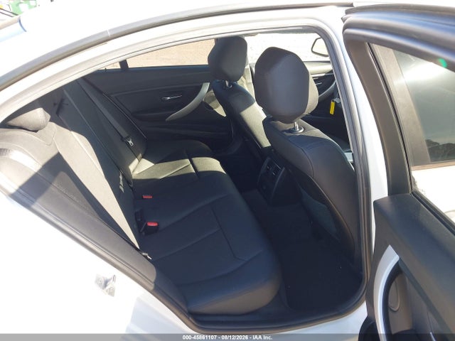 2018 Bmw 320i მანქანა იყიდება აუქციონზე, vin: WBA8E1G5XJNU93425, აუქციონის ნომერი: 45861107