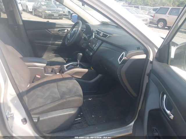 KNMAT2MV3GP649967 Nissan ROGUE SV
