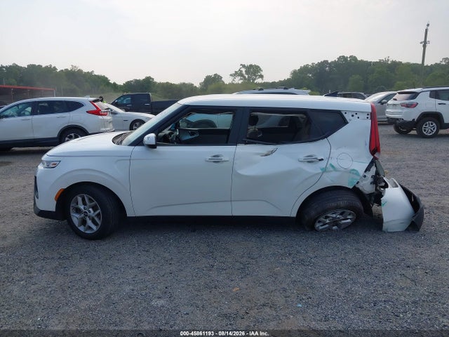 Продажа на аукционе авто 2022 Kia Soul Lx, vin: KNDJ23AU0N7830526, номер лота: 45861193