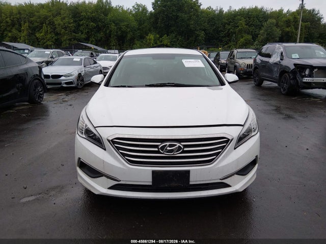 2015 Hyundai Sonata Sport მანქანა იყიდება აუქციონზე, vin: 5NPE34AF1FH085854, აუქციონის ნომერი: 45861294