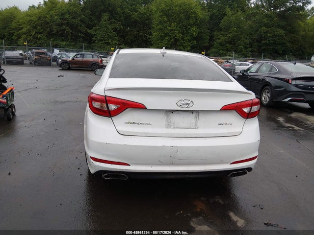 2015 Hyundai Sonata Sport მანქანა იყიდება აუქციონზე, vin: 5NPE34AF1FH085854, აუქციონის ნომერი: 45861294