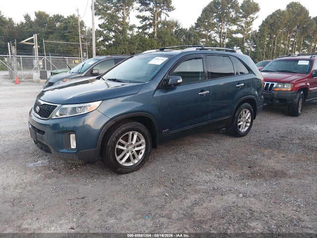 KIA SORENTO LX 2014 5XYKTDA62EG543880 Image 2