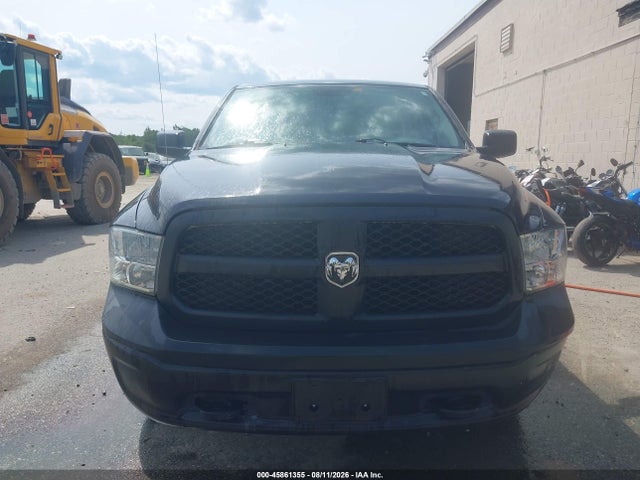 45861355 :رقم المزاد ، 1C6RR7KG4JS297271 vin ، 2018 Ram 1500 Tradesman  4x4 5'7 Box مزاد بيع