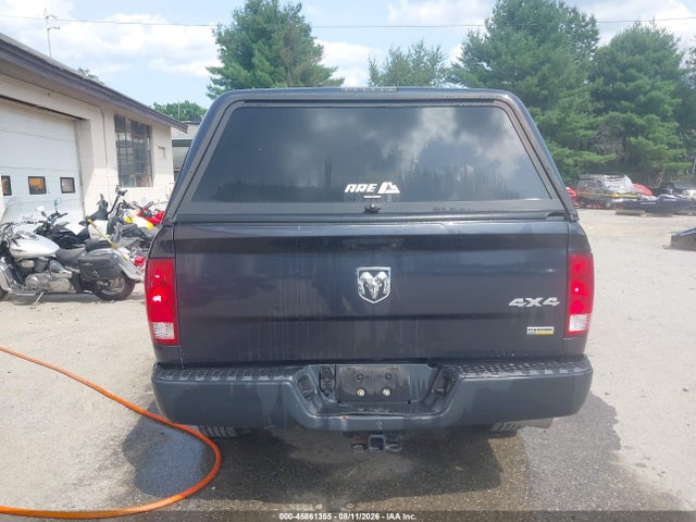 45861355 :رقم المزاد ، 1C6RR7KG4JS297271 vin ، 2018 Ram 1500 Tradesman  4x4 5'7 Box مزاد بيع