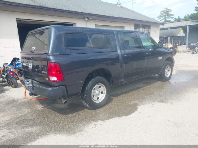 45861355 :رقم المزاد ، 1C6RR7KG4JS297271 vin ، 2018 Ram 1500 Tradesman  4x4 5'7 Box مزاد بيع