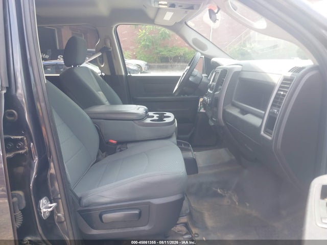 45861355 :رقم المزاد ، 1C6RR7KG4JS297271 vin ، 2018 Ram 1500 Tradesman  4x4 5'7 Box مزاد بيع