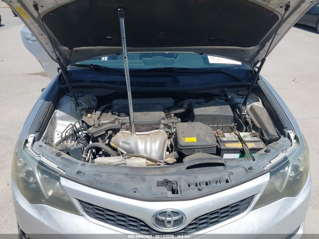 2013 Toyota Camry Se მანქანა იყიდება აუქციონზე, vin: 4T1BF1FK2DU660833, აუქციონის ნომერი: 45861403
