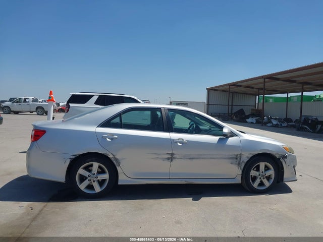 2013 Toyota Camry Se მანქანა იყიდება აუქციონზე, vin: 4T1BF1FK2DU660833, აუქციონის ნომერი: 45861403