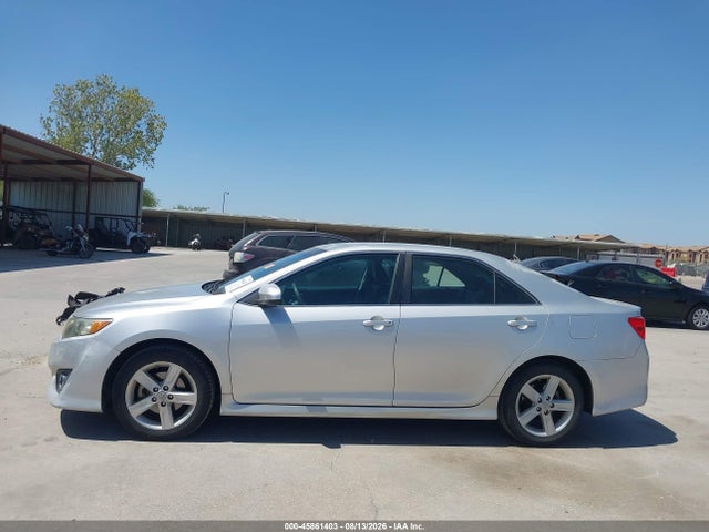 2013 Toyota Camry Se მანქანა იყიდება აუქციონზე, vin: 4T1BF1FK2DU660833, აუქციონის ნომერი: 45861403