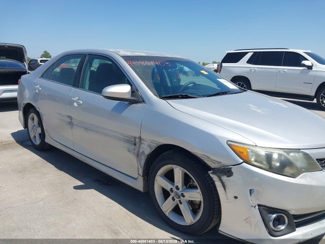 2013 Toyota Camry Se მანქანა იყიდება აუქციონზე, vin: 4T1BF1FK2DU660833, აუქციონის ნომერი: 45861403