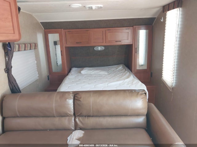 Продаж на аукціоні авто 2015 Forest River Cherokee, vin: 4X4TCKB21FK025950, номер лоту: 45861409