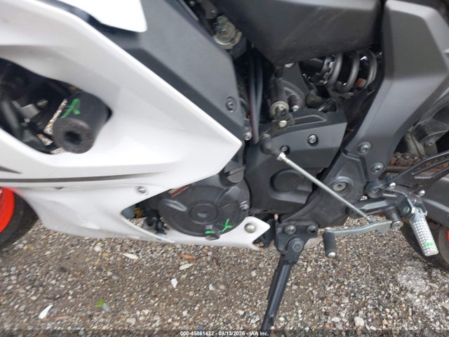 Yamaha Yzfr7 2023 JYARM38E7PA004933 Image 9