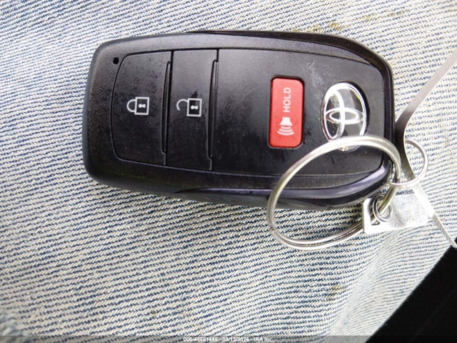 45861445 :رقم المزاد ، 7MUBAABG5RV107776 vin ، 2024 Toyota Corolla Cross Le مزاد بيع