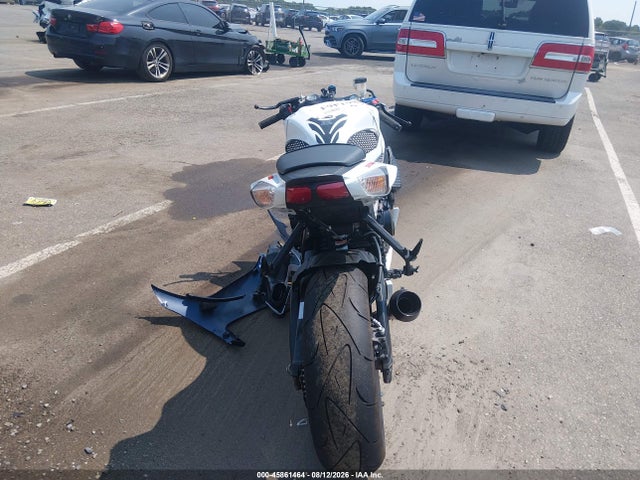 Suzuki GSX-R750 2024 JS1GR7MA2R7100129 Image 6