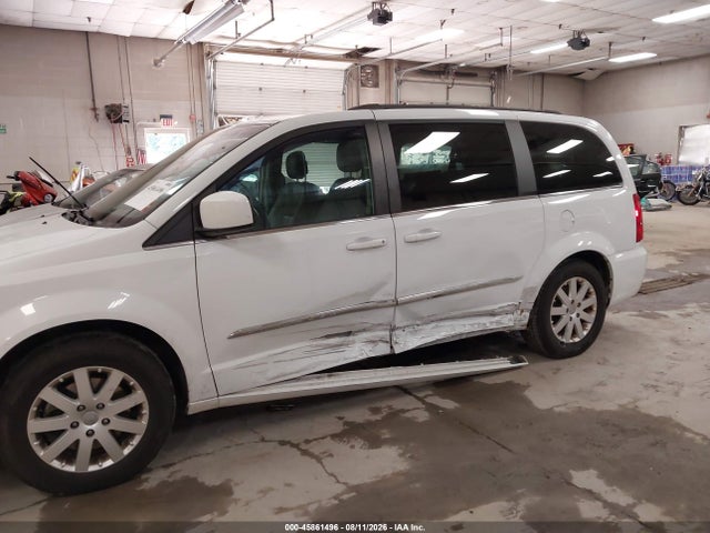 Продажа на аукционе авто 2015 Chrysler Town & Country Touring, vin: 2C4RC1BG8FR619748, номер лота: 45861496