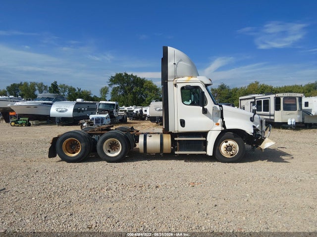 Продаж на аукціоні авто 2019 Freightliner Cascadia 125, vin: 1FUJGEDR3KLKH4255, номер лоту: 45861522