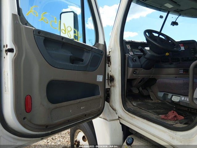 Продаж на аукціоні авто 2019 Freightliner Cascadia 125, vin: 1FUJGEDR3KLKH4255, номер лоту: 45861522