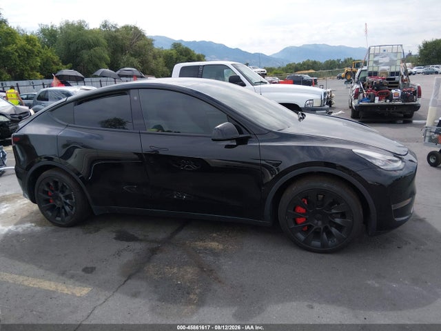 Tesla Model Y Long Range Dual Motor All-wheel Drive 2021 5YJYGDEEXMF302980 Image 13