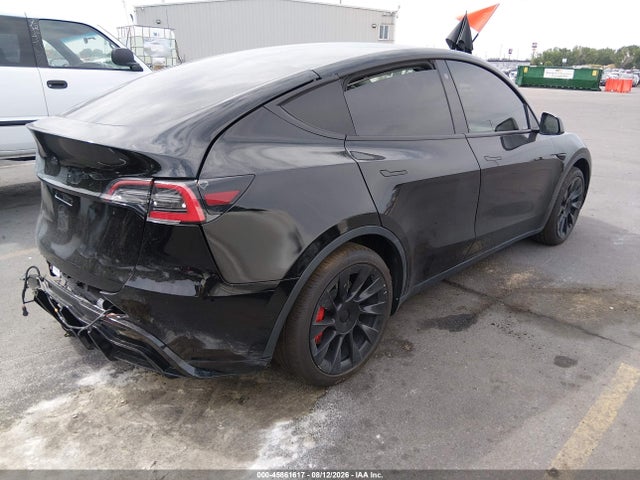 Tesla Model Y Long Range Dual Motor All-wheel Drive 2021 5YJYGDEEXMF302980 Image 4