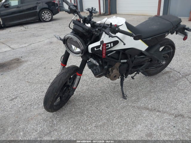 Aukcja sprzedaży 2024 Husqvarna Vitpilen 401/svartpilen 401, vin: MD2JUJ400RN207006, numer aukcji: 45861640