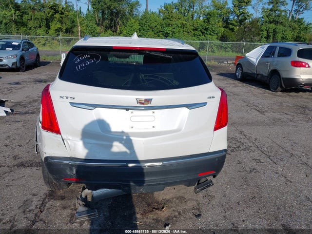 45861755 :رقم المزاد ، 1GYKNCRS1HZ114221 vin ، 2017 Cadillac Xt5 Premium Luxury مزاد بيع