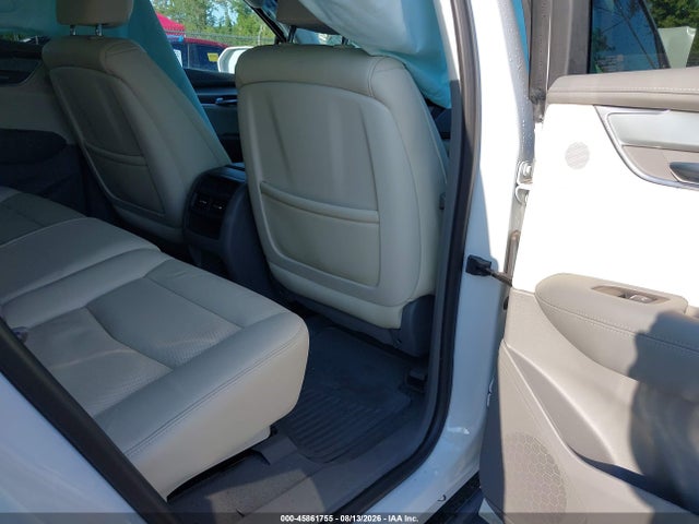 45861755 :رقم المزاد ، 1GYKNCRS1HZ114221 vin ، 2017 Cadillac Xt5 Premium Luxury مزاد بيع