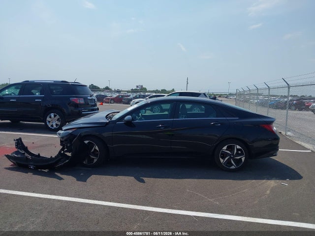 45861781 :رقم المزاد ، 5NPLN4AG0MH005127 vin ، 2021 Hyundai Elantra Sel مزاد بيع