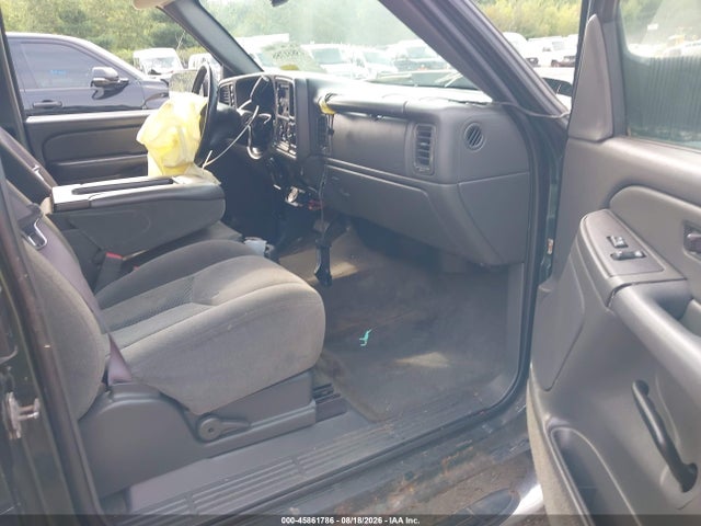 Auction sale of the 2005 Chevrolet Silverado 2500hd Ls, vin: 1GCHK29UX5E182895, lot number: 45861786