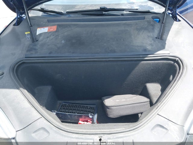 45861794 :رقم المزاد ، 5YJSA1E22JF245245 vin ، 2018 Tesla Model S 100d/75d/p100d مزاد بيع