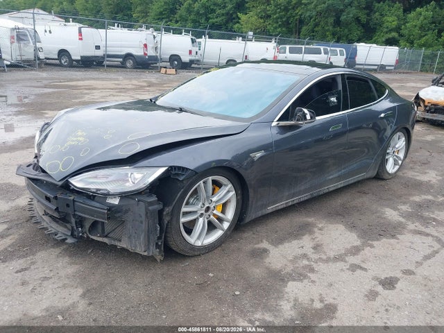 Tesla MODEL S 2016 5YJSA1E25GF127781 Image 2