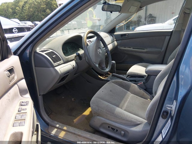 2002 Toyota Camry Le მანქანა იყიდება აუქციონზე, vin: 4T1BE32K52U616181, აუქციონის ნომერი: 45861814