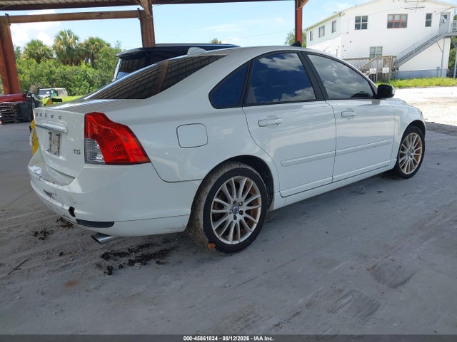 Продаж на аукціоні авто 2011 Volvo S40 T5 (retail Only), vin: YV1672MS4B2550669, номер лоту: 45861834