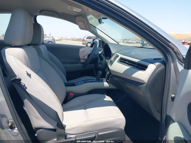 Honda HR-V LX 2017 3CZRU5H3XHG704439 Image 5