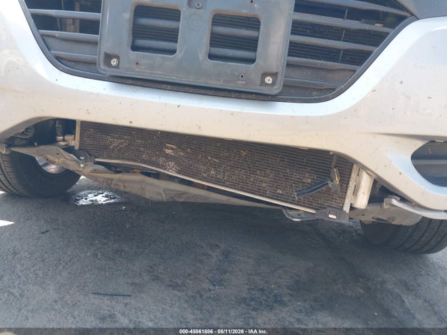 Honda HR-V LX 2017 3CZRU5H3XHG704439 Image 6