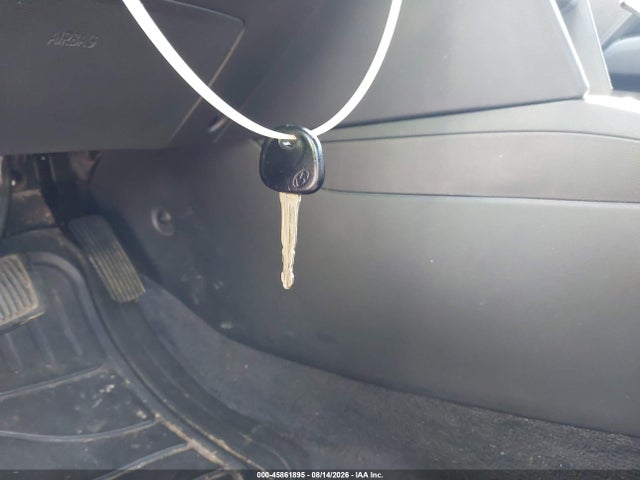 Продажа на аукционе авто 2018 Hyundai Elantra Sel, vin: 5NPD84LFXJH213382, номер лота: 45861895