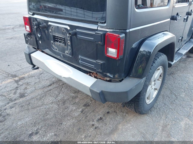 45861904 :رقم المزاد ، 1J4BA5H19BL520791 vin ، 2011 Jeep Wrangler Unlimited Sahara مزاد بيع