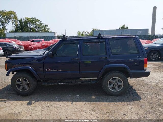 45861929 :رقم المزاد ، 1J4FJ68S8WL104284 vin ، 1998 Jeep Cherokee Classic/limited/sport مزاد بيع