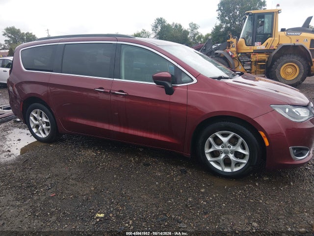 Aukcja sprzedaży 2017 Chrysler Pacifica Touring Plus, vin: 2C4RC1BG5HR816993, numer aukcji: 45861952