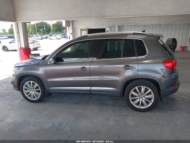 2013 Volkswagen Tiguan Se მანქანა იყიდება აუქციონზე, vin: WVGAV7AX1DW023005, აუქციონის ნომერი: 45861979