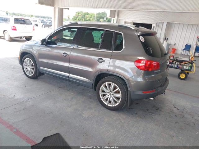 2013 Volkswagen Tiguan Se მანქანა იყიდება აუქციონზე, vin: WVGAV7AX1DW023005, აუქციონის ნომერი: 45861979