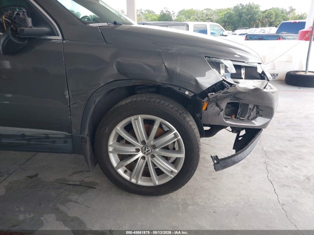 2013 Volkswagen Tiguan Se მანქანა იყიდება აუქციონზე, vin: WVGAV7AX1DW023005, აუქციონის ნომერი: 45861979
