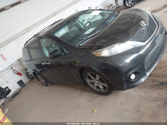 2013 Toyota Sienna Se 8 Passenger მანქანა იყიდება აუქციონზე, vin: 5TDXK3DC4DS305700, აუქციონის ნომერი: 45861980