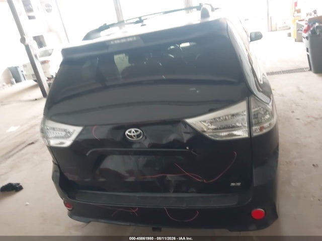 2013 Toyota Sienna Se 8 Passenger მანქანა იყიდება აუქციონზე, vin: 5TDXK3DC4DS305700, აუქციონის ნომერი: 45861980