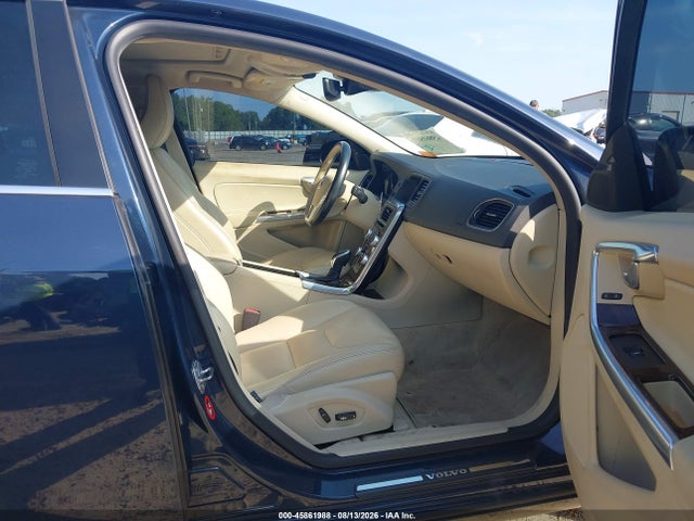 2015 Volvo S60 T5 Premier მანქანა იყიდება აუქციონზე, vin: YV1612TK9F2355918, აუქციონის ნომერი: 45861988